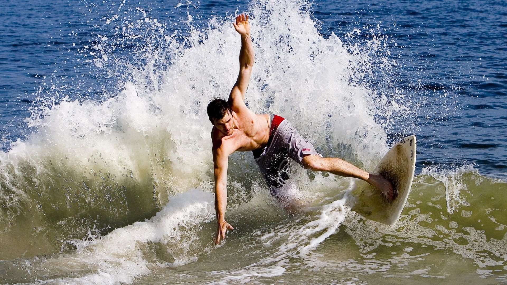 FB2026-舞台越大越强！小贾伦关键战爆发，勇士队力克辽宁挺进决赛